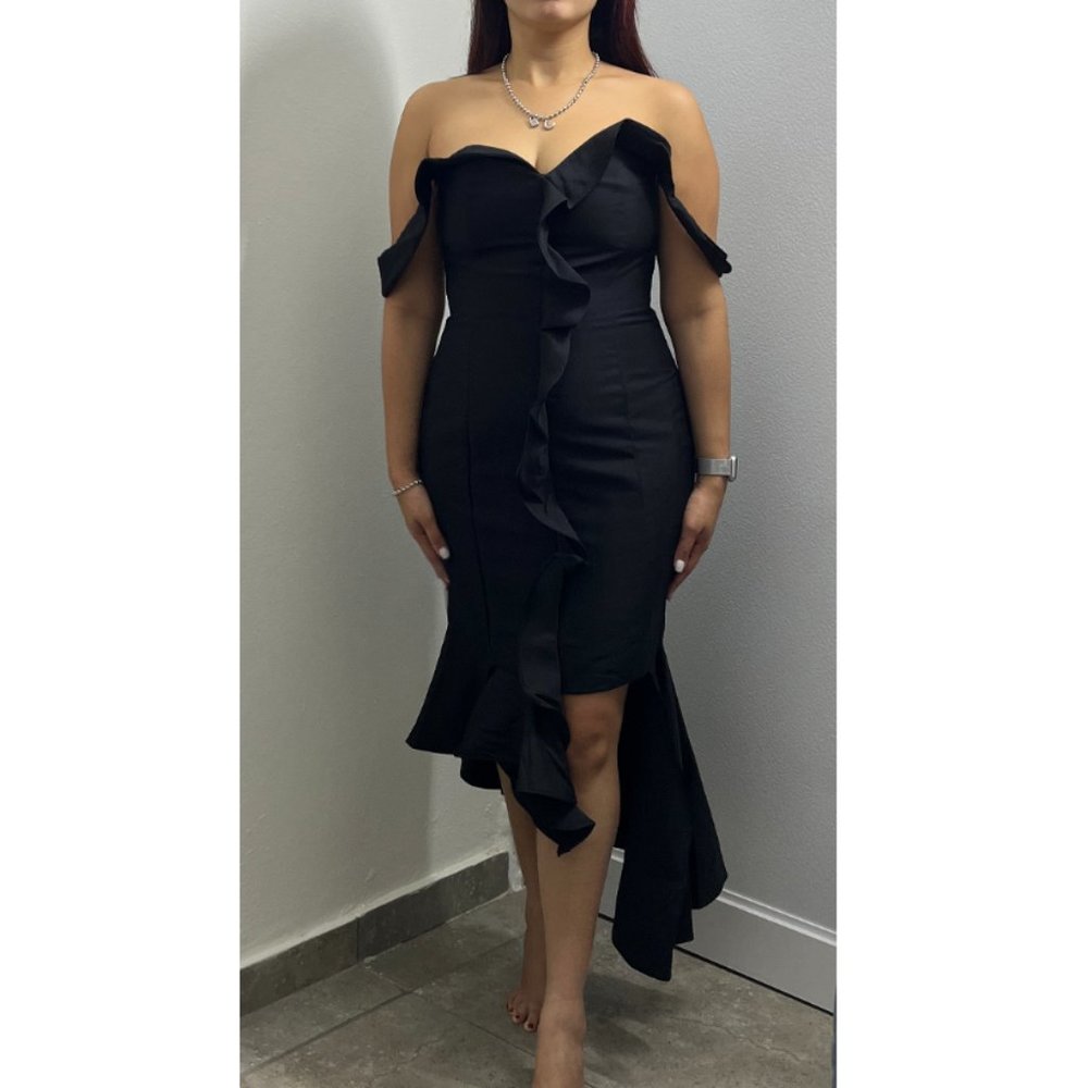 010.  NEW!! Women Black Hi-Low Dress
